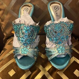 Women’s Heels slip on